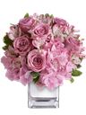 Composizione di fiori rosa